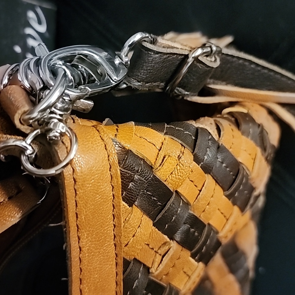 Crossbody - Picture 6 of 6